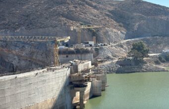 La surélévation du barrage Mohammed V : un chantier crucial pour la région de l’Oriental