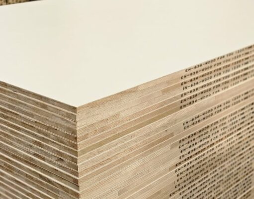 Enquête antidumping ouverte sur les importations de panneaux de bois chinois et indonésiens