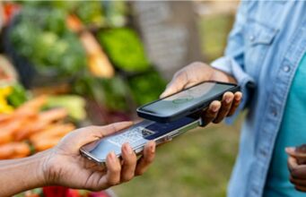 Paiement mobile en Afrique: la concurrence des modèles étouffe le crédit