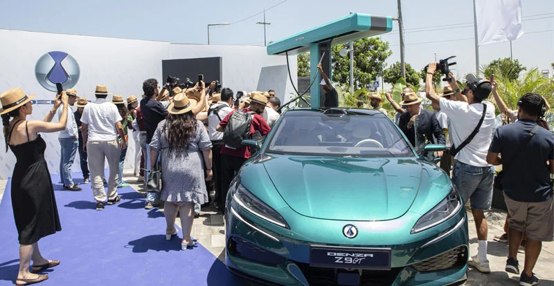 Le Flash Charger est le chargeur pour véhicule électrique le plus puissant au monde