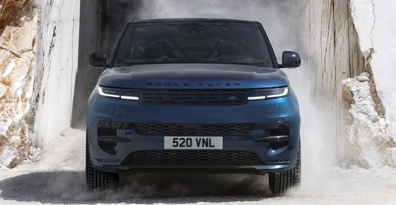 Le RANGE ROVER Sport EV a bouclé ses essais dans les carrières de marbre de Carrare, en Italie.